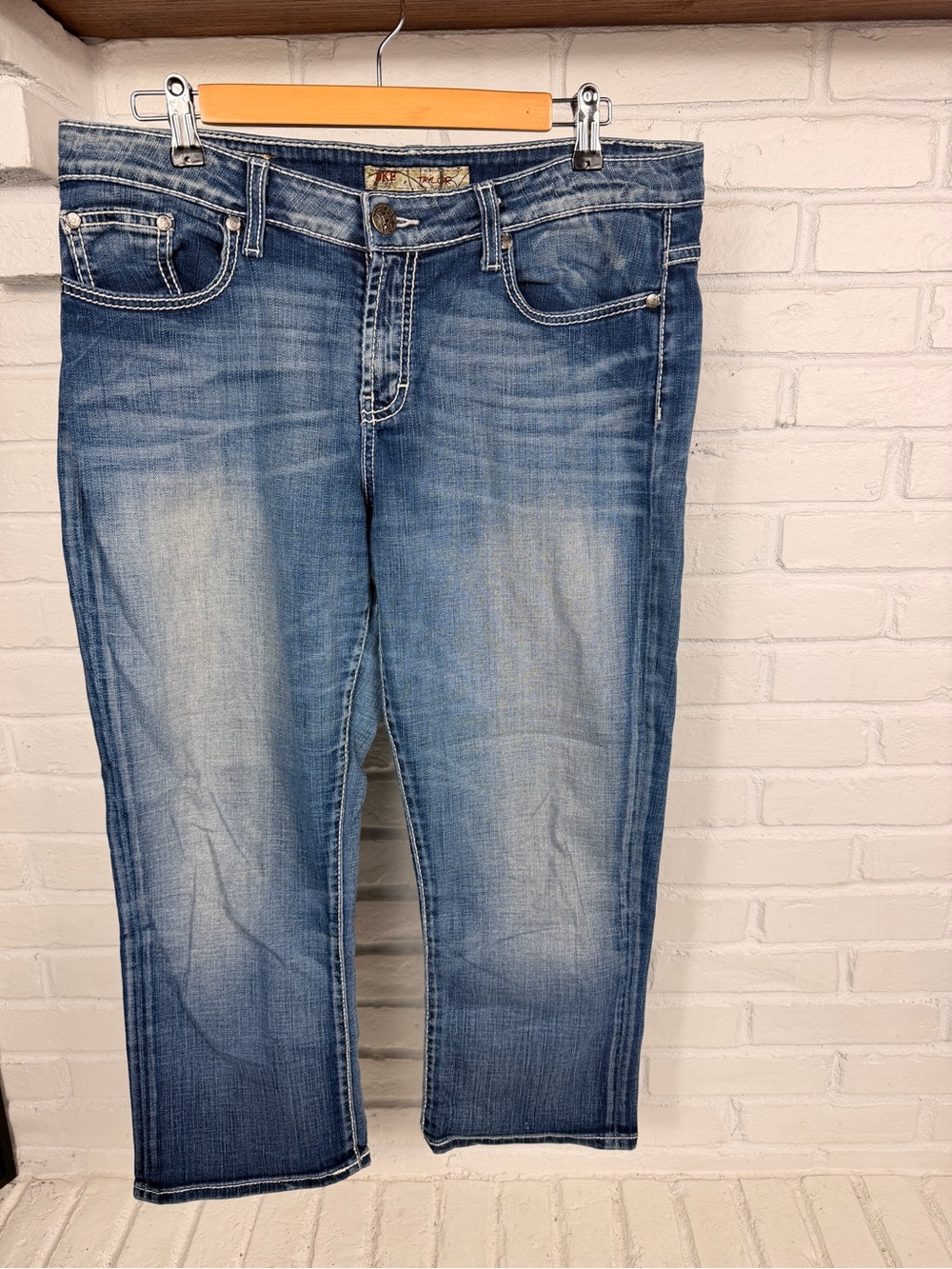 BKE Taylor Capri Jeans 31 Medium Wash Stretch Denim Y2K Flap Pocket